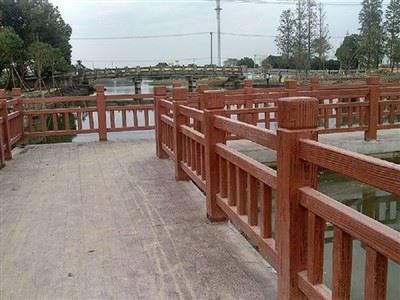 Wood-Effect Guardrail